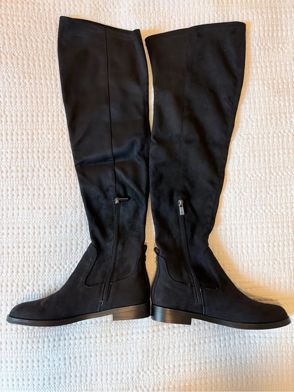 NWOT Kenneth Cole WIND-Y Black Suede Over-the-Knee Tight Stretch Boot - 8